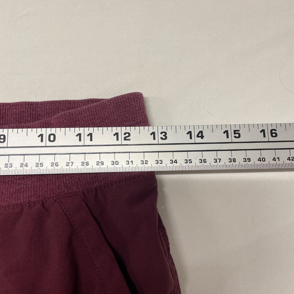 Maroon women's Columbia capris - Picture 8 of 9